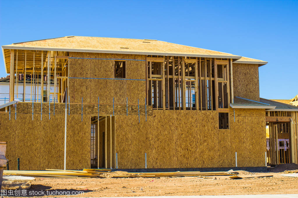 膠合板在兩層新建筑中的創新應用